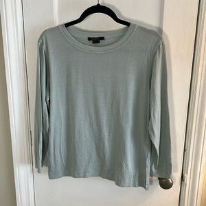 Mel & Lisa Crew Neck Top sz M
